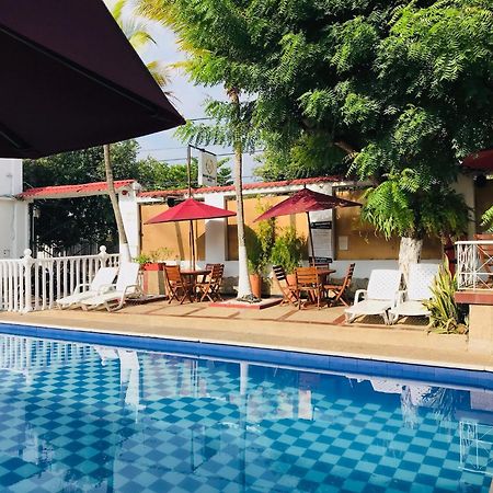 Hotel Maceo Melgar Exterior foto